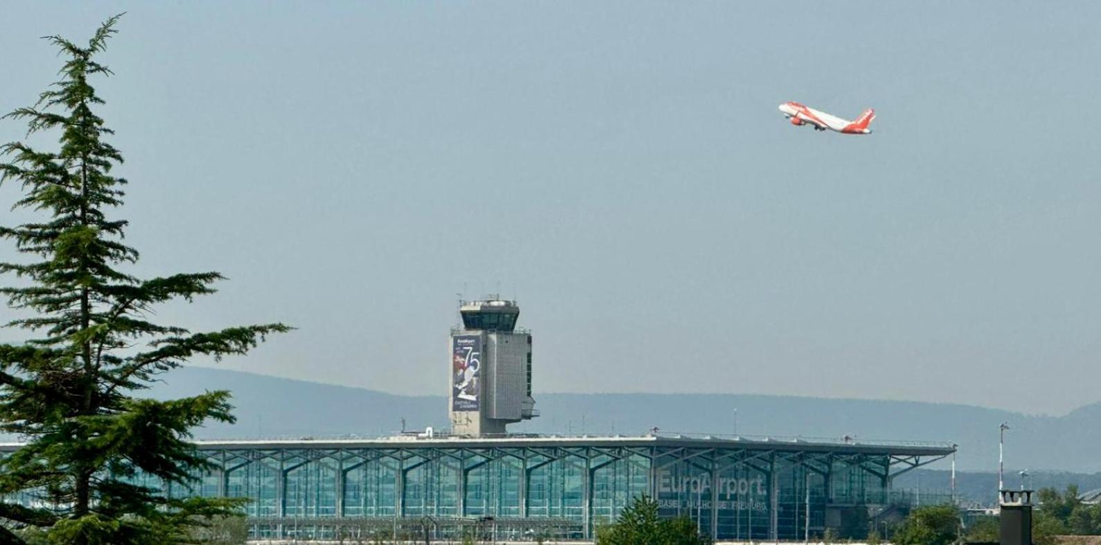 Homely Basel Airport แซ็ง-ลุยส์ ภายนอก รูปภาพ